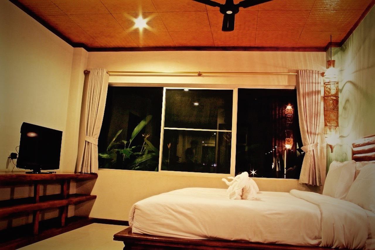 Hotel Singha Rubber Tree à Ban Huai Maenam Noi Extérieur photo