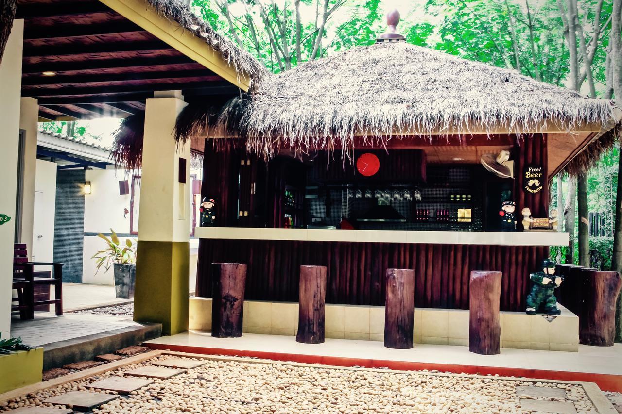 Hotel Singha Rubber Tree à Ban Huai Maenam Noi Extérieur photo