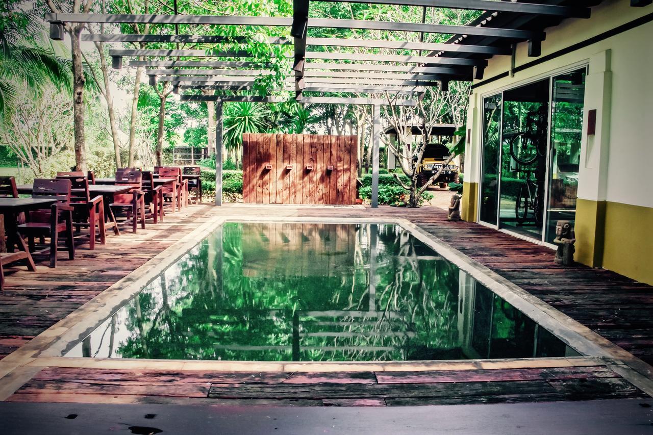 Hotel Singha Rubber Tree à Ban Huai Maenam Noi Extérieur photo