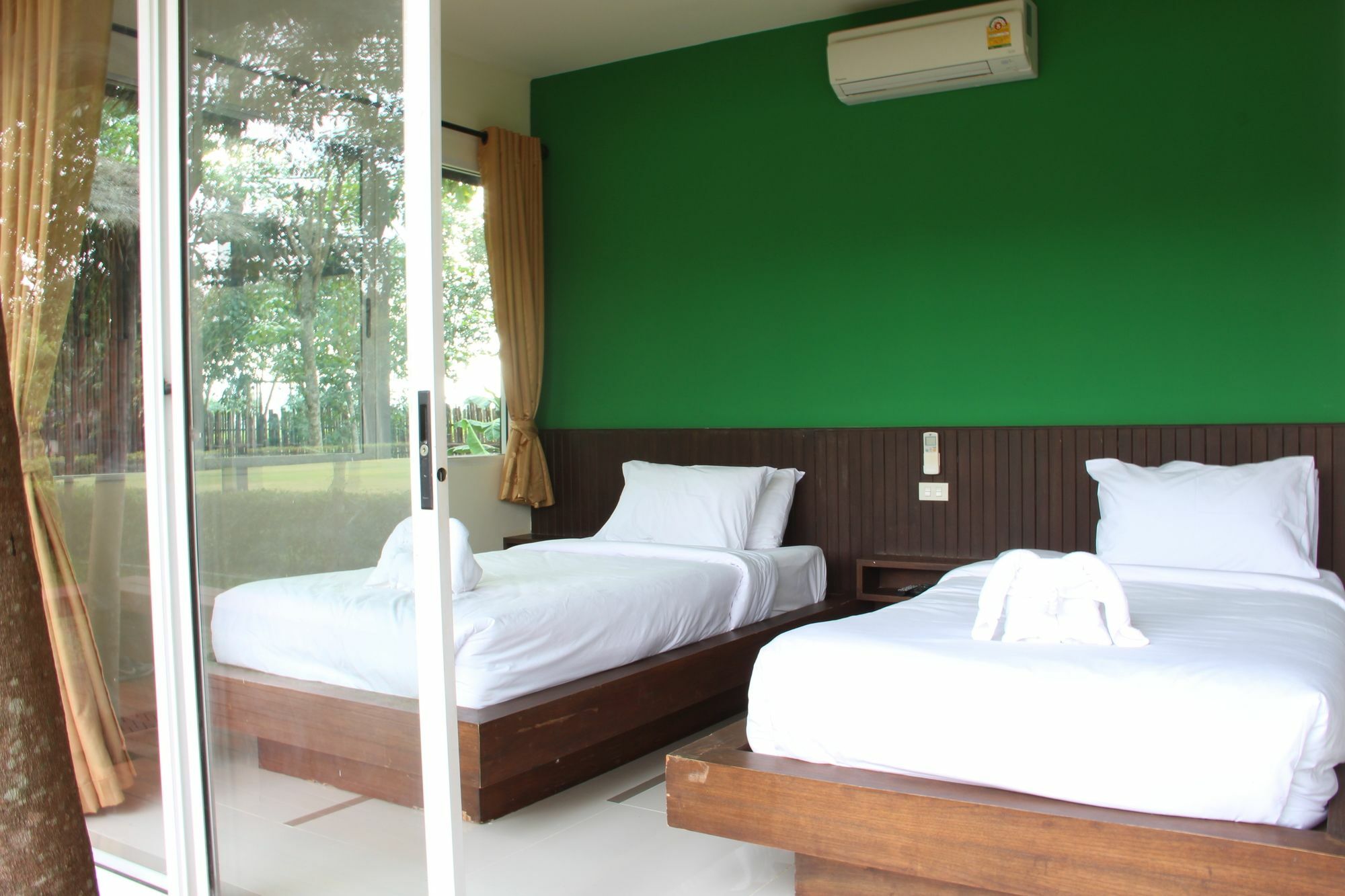 Hotel Singha Rubber Tree à Ban Huai Maenam Noi Extérieur photo