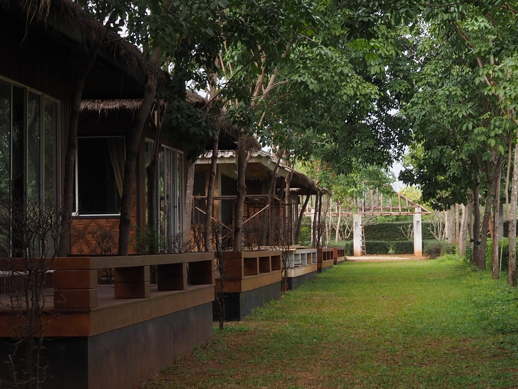 Hotel Singha Rubber Tree à Ban Huai Maenam Noi Extérieur photo