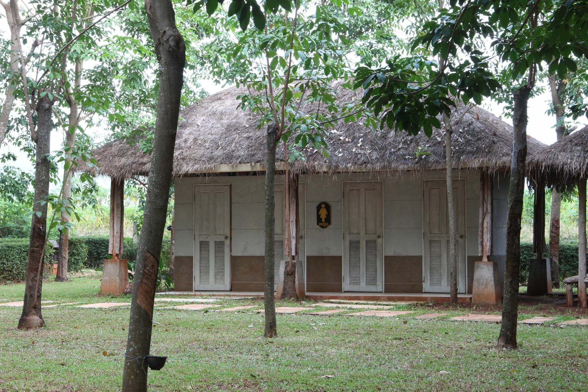 Hotel Singha Rubber Tree à Ban Huai Maenam Noi Extérieur photo