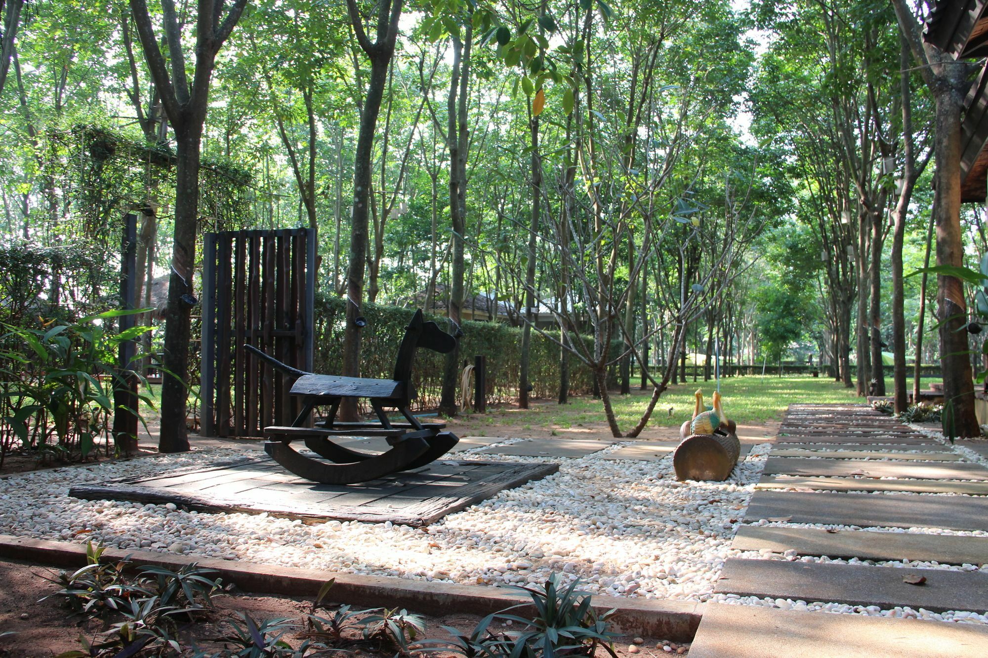 Hotel Singha Rubber Tree à Ban Huai Maenam Noi Extérieur photo